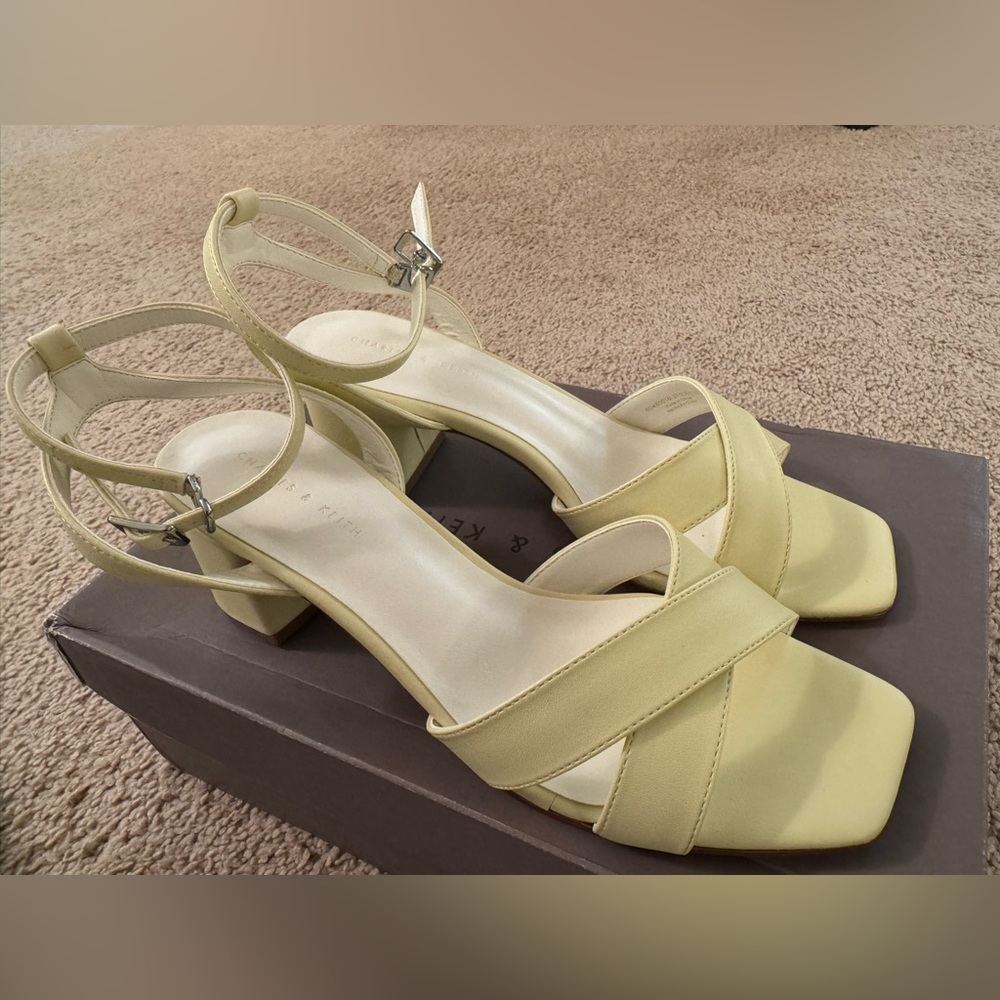 Elegant Yellow Sandals